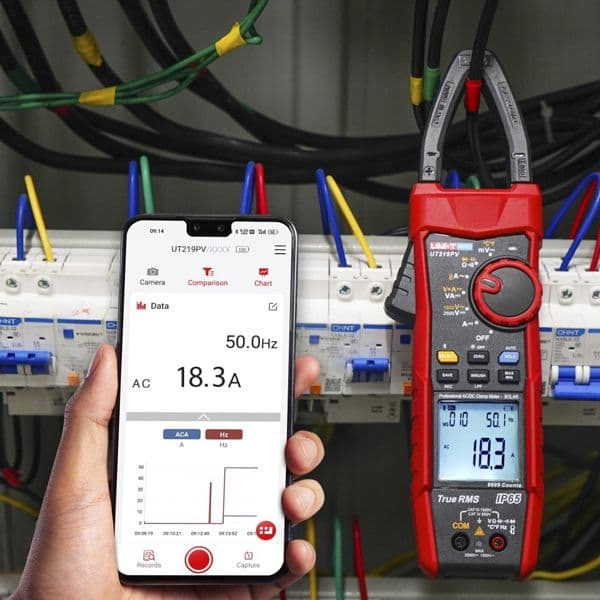 Pinza amperimétrica y sistemas fotovoltaicos UT219PV